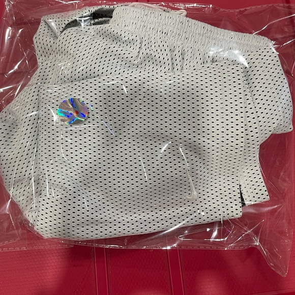 Nike White Mesh Shorts men large, comfy NWOT - Picture 6 of 9